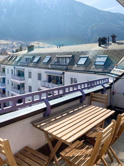 Charming Penthouse With Veranda In The Center Of Brig Buitenkant foto